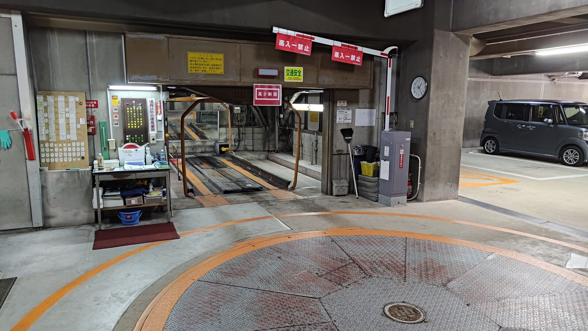 駐車場3